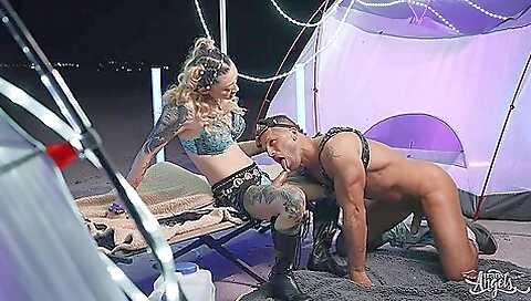 Raver Tranny Crazy Porn Video